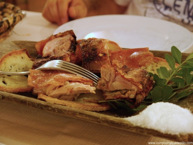 Cochinillo en el restaurante Li Lioni (Cerdeña).